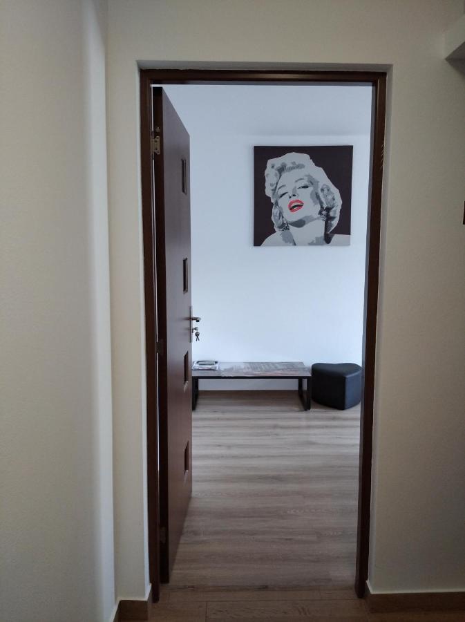 Apartament Cristian Lejlighed Orşova Eksteriør billede